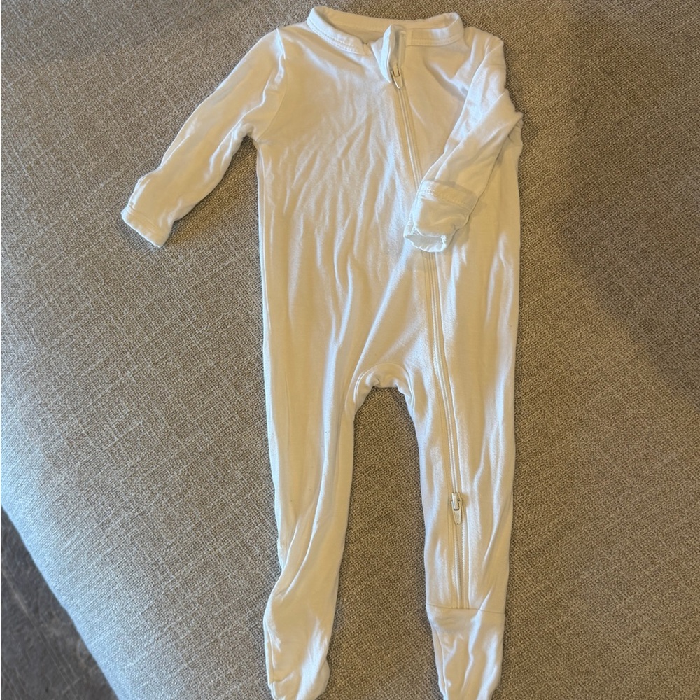 Kyte BABY White Kids Footie